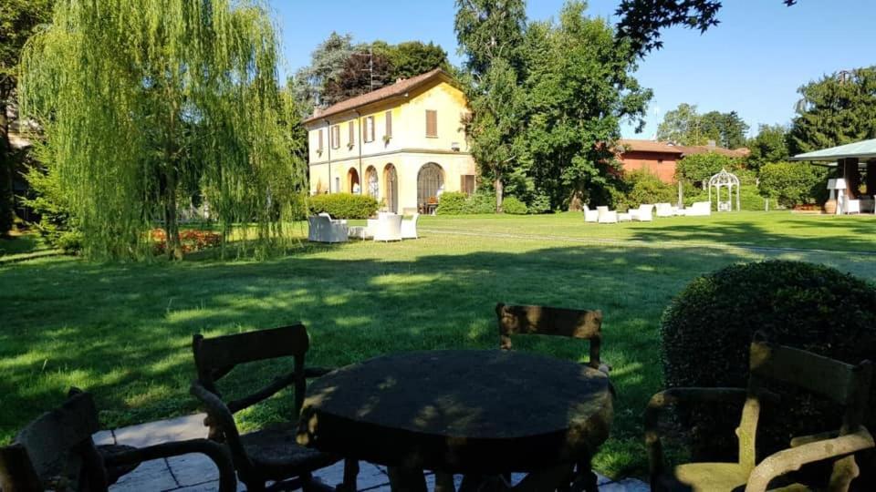 Villa Valentina Tradate Екстер'єр фото